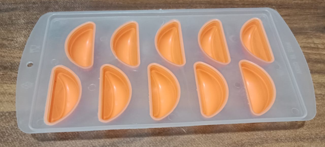 Silicone Mold Ice Cube Tray Creative Sweet Multi Type Ice Tray Buckets, Ice Cube Trays Multi Fruit Shape Ice Tray (1 Pc) Silicone Mold Ice Cube Tray Creative Sweet Multi Type Ice Tray Buckets, Ice Cube Trays Multi Fruit Shape Ice Tray (1 Pc)